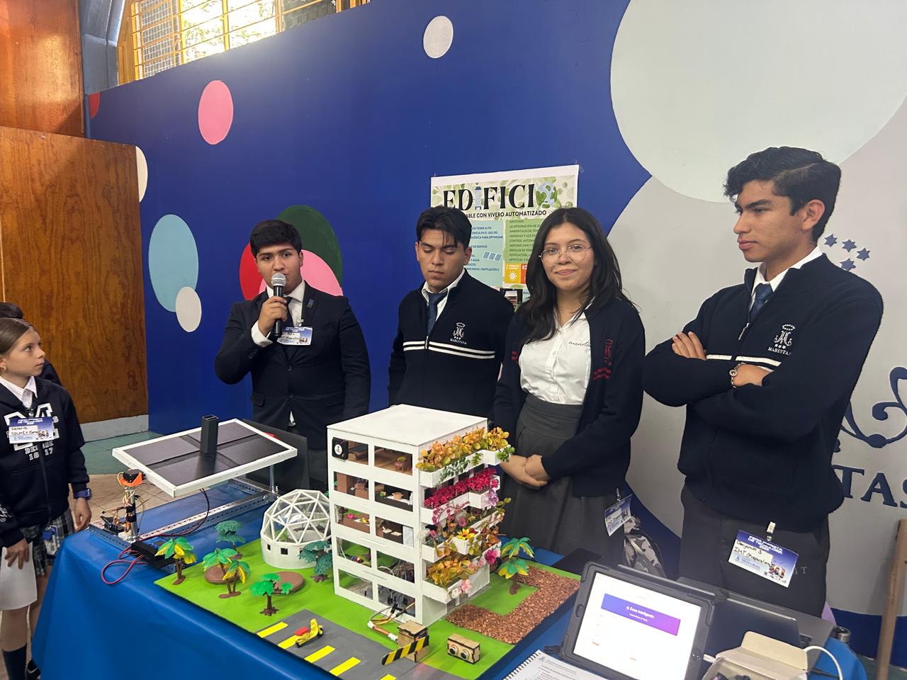 Crónica y Ganadores de la Feria Marista de Tecnología 2025 | Innovación Social